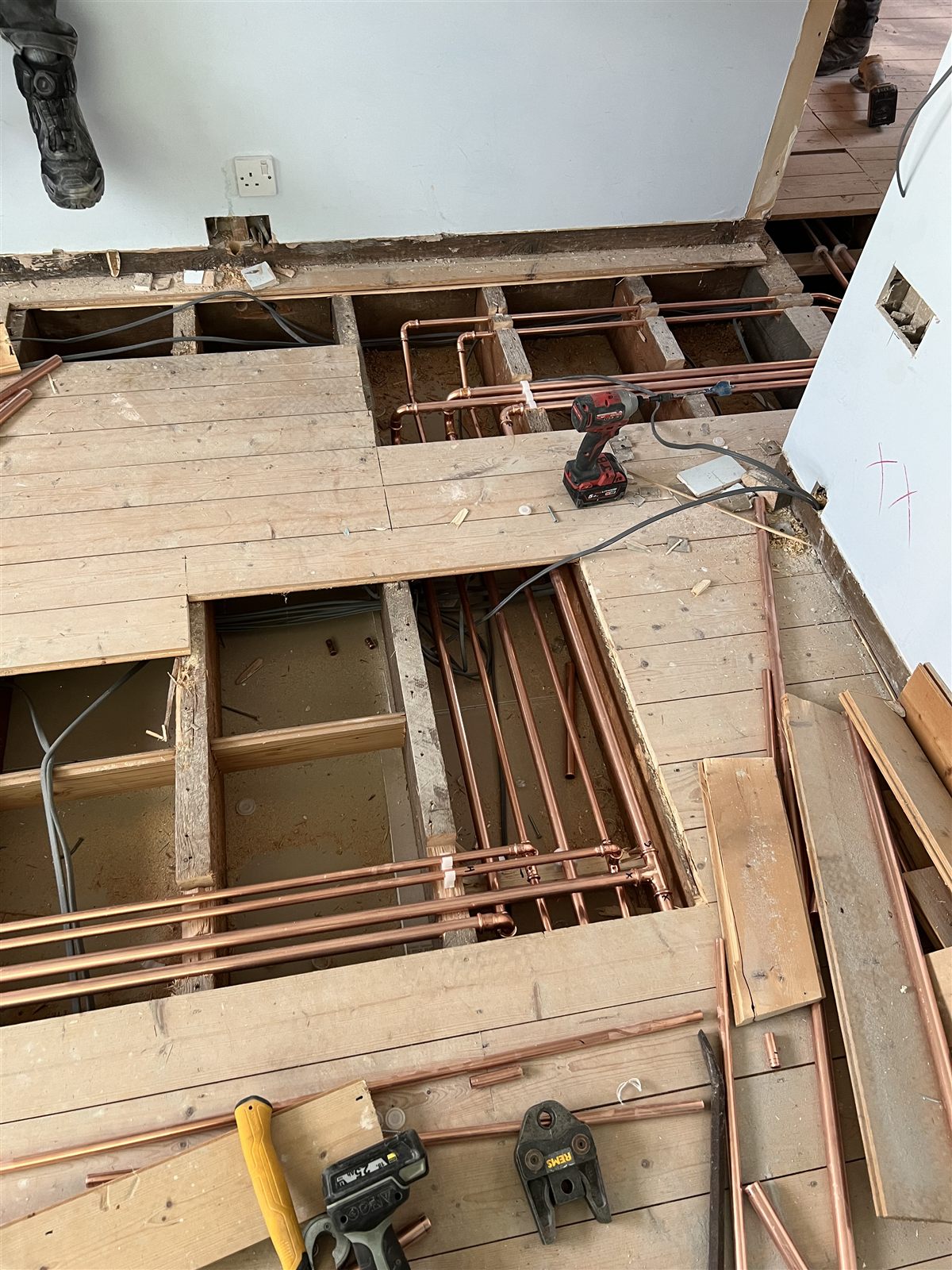 Copper pipework first fix during a heating installation